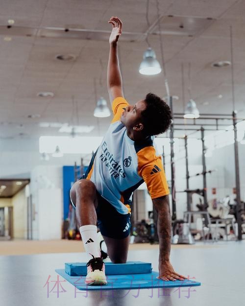 记者:罗德里戈恢复合练 琼阿梅尼继续单独训练 记者:罗德里戈恢复合练 琼阿梅尼继续单独训练